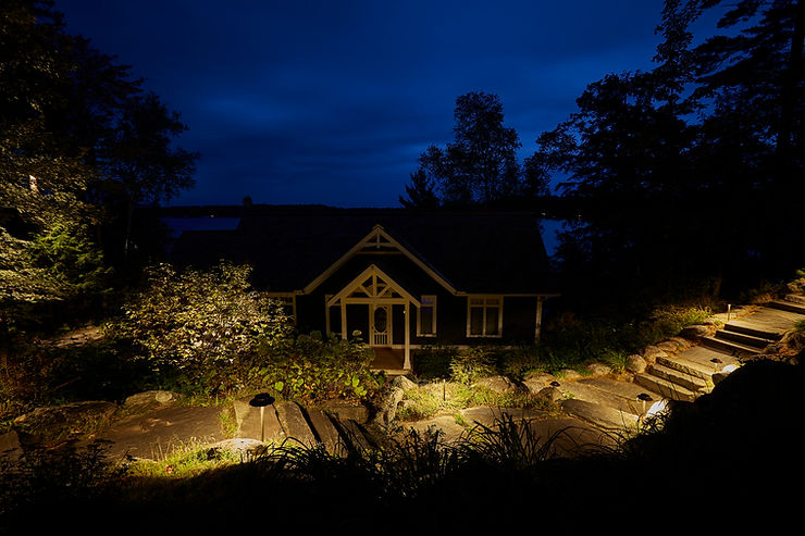 Outdoor landscaping lighting at Muskoka cottage